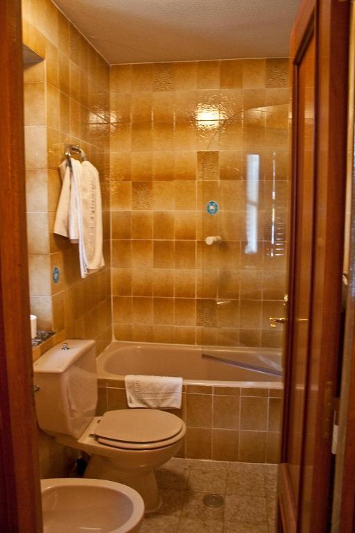סרסדייה Hostal Aribel Longinos חדר תמונה